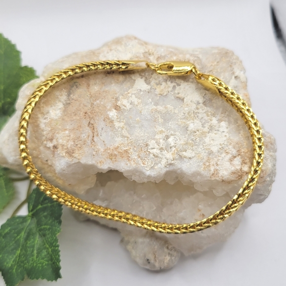 18k GF Bracelet - Picture 1 of 3